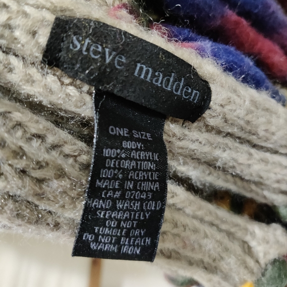 Steve MaddenWomen's Scarf Over-The-Top Rib-Knit Scarf Beige - Picture 9 of 9